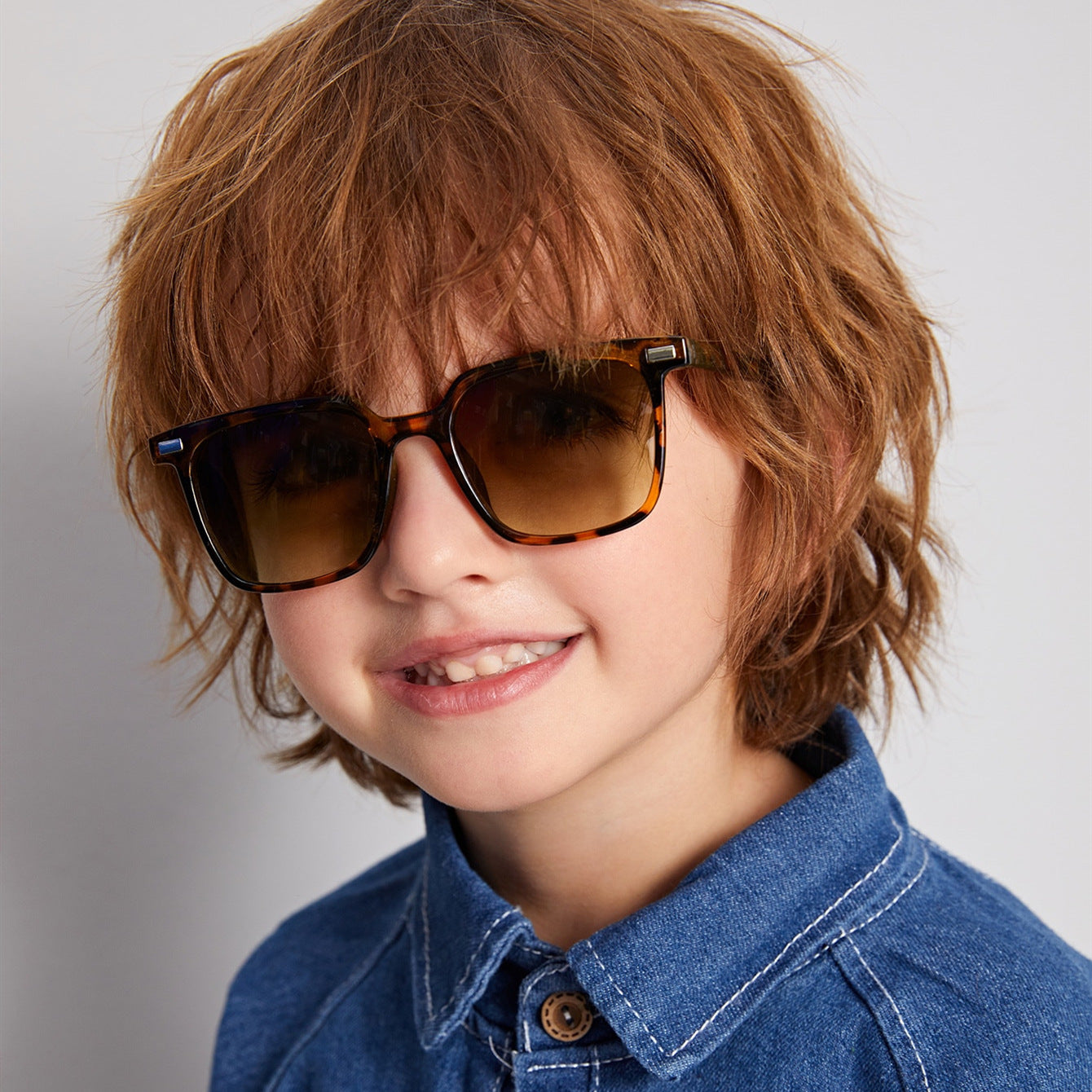 Gafas de sol Retro montura multicolor. Para niñas y niños