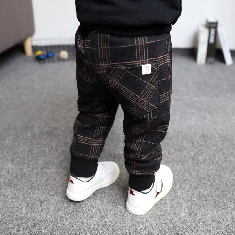 Nuevo estilo de ropa infantil. Pantalón de felpa en invierno, para niños