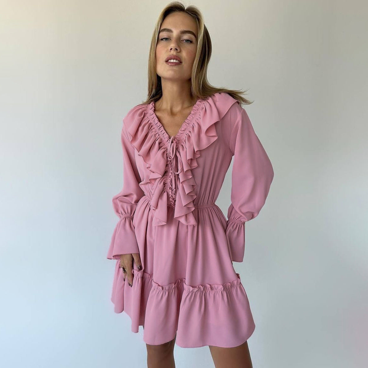 Vestido de manga larga plisado con cuello en V y manga acampanada a la moda, ropa de mujer