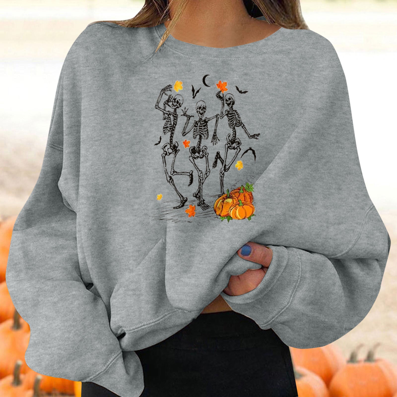 Suéter. Sudadera con cuello redondo y estampado de Halloween para mujer